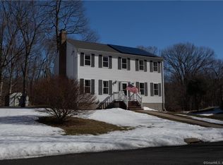 75 Ridge Ln, Shelton, CT 06484