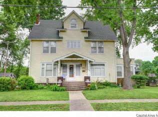 1025 W Edwards St, Springfield, IL 62704