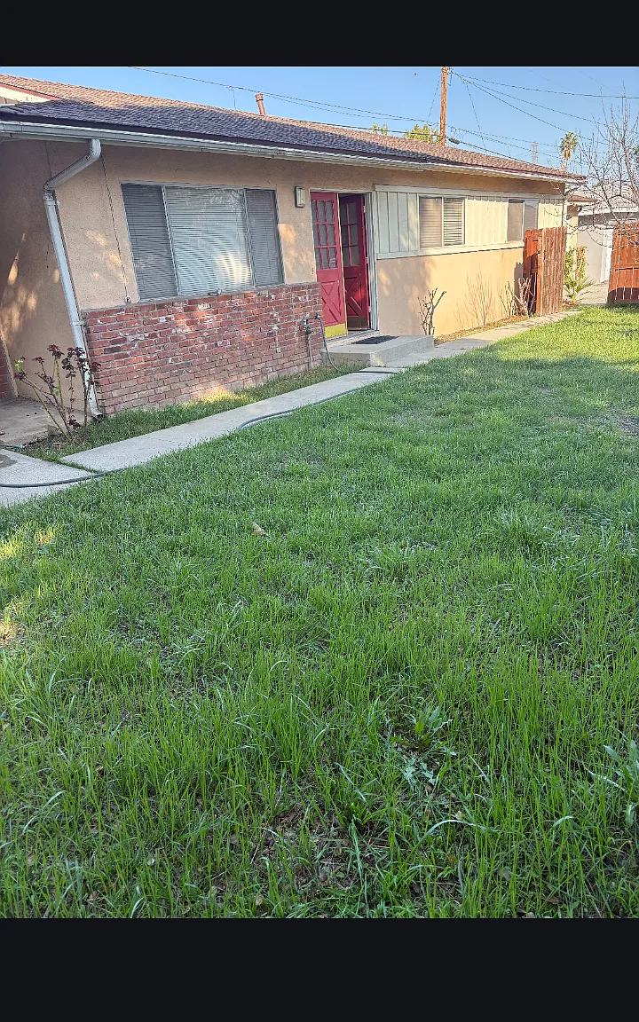 3 bed, 1288 sqft, $4,500 — Photo 2