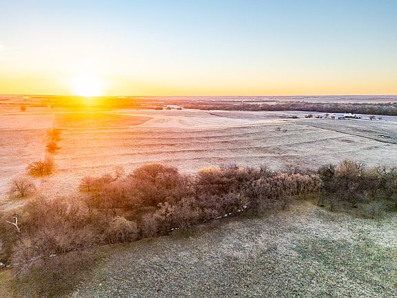 4th image of 2420 North Rd