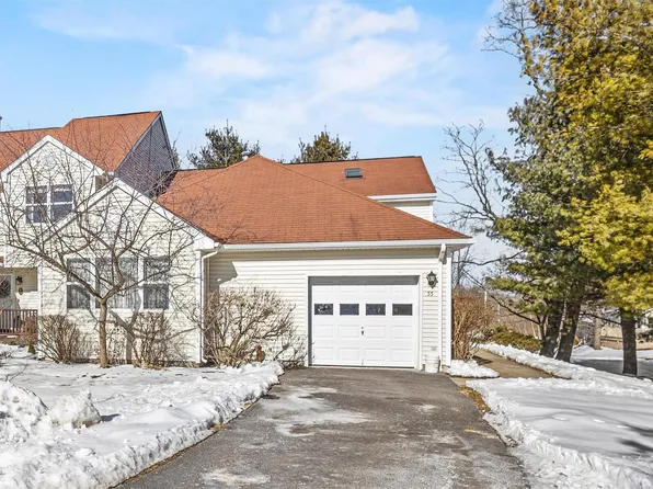 55 Twin Ponds Drive, Kingston, NY 12401