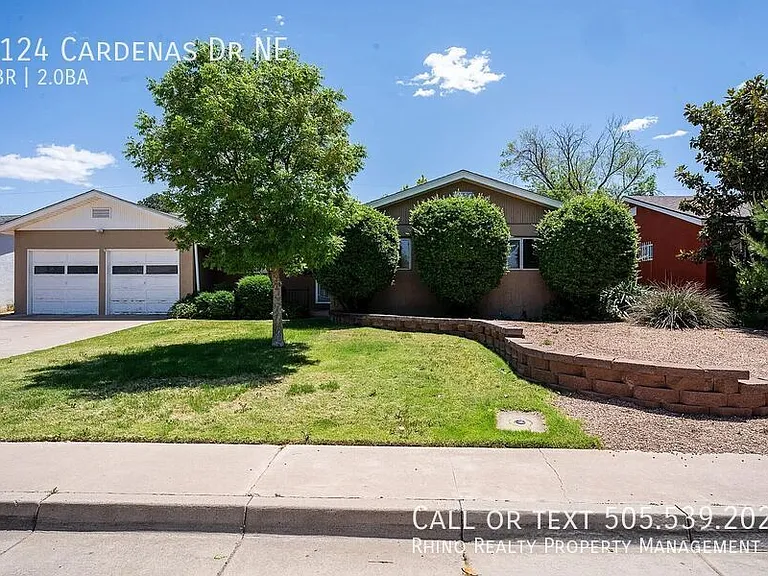 3124 Cardenas Dr NE — Photo 1