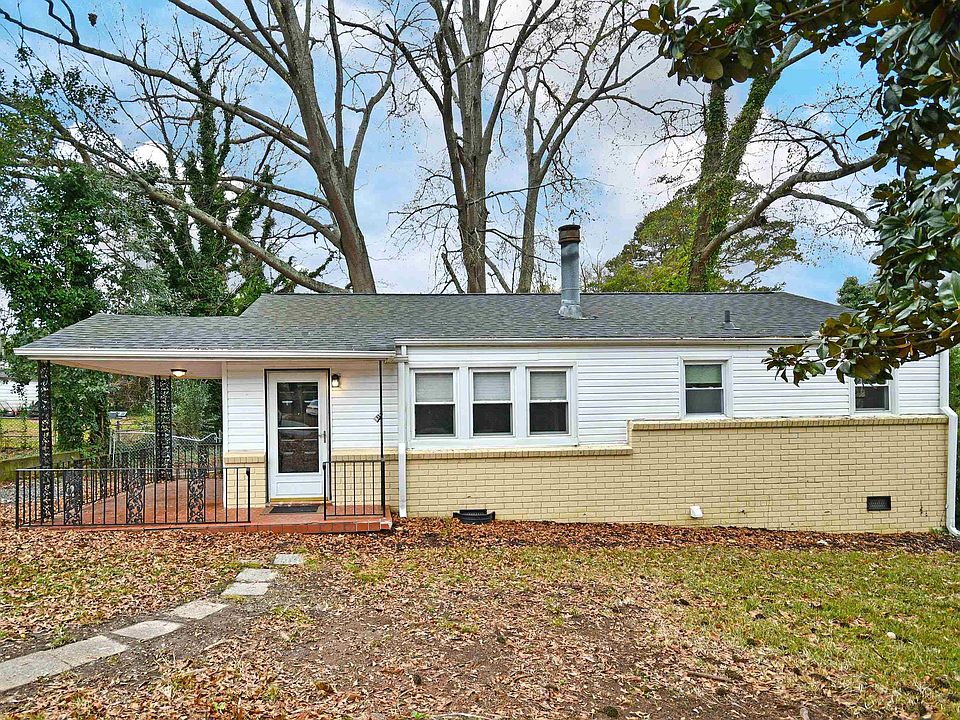 1st image of 921 Barnwell Rd