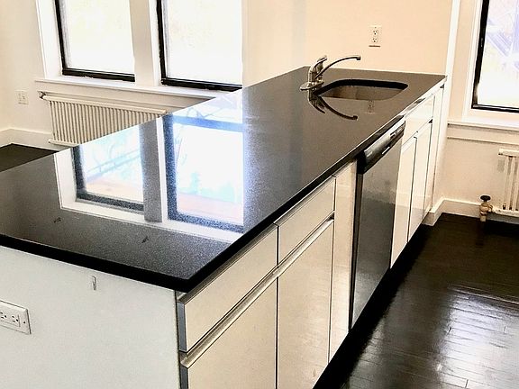 5th image of 334 Dean St APT 3A