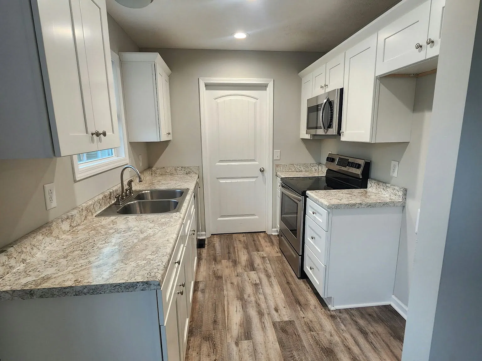 607 7th Ave N - 1 — Photo 3