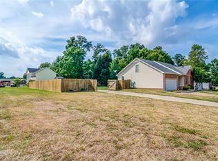 1642 Windriver Rd, Clarksville, TN 37042