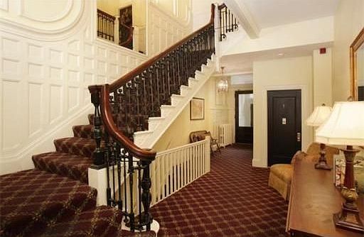 Front Entrance Hallway