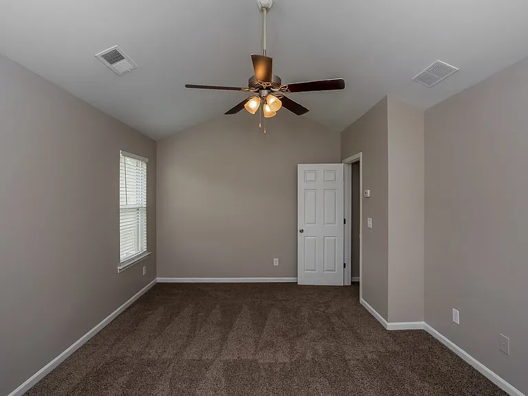 137 Centerra Springs Dr — Photo 10