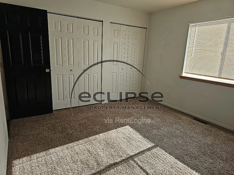 501 Foster Ave — Photo 16