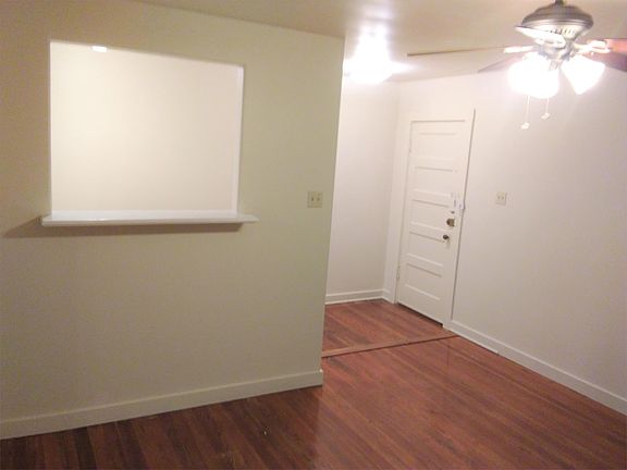3rd image of 215 W Magnolia Ave APT 03