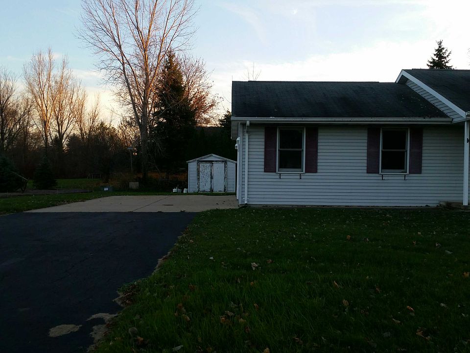 2nd image of 512 E Burdick St