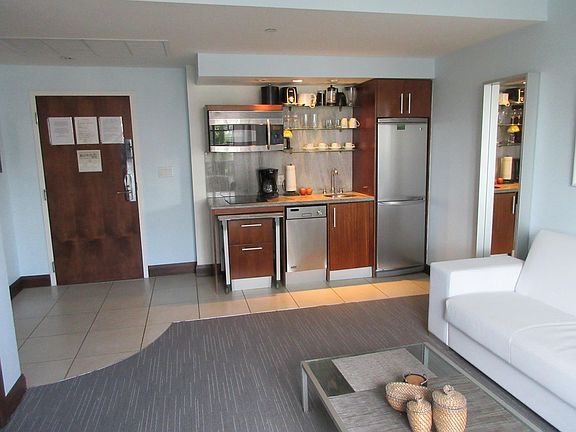 4th image of 1060 Ocean Dr #305