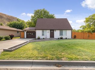 19 S Andrea St, Milton Freewater, OR 97862
