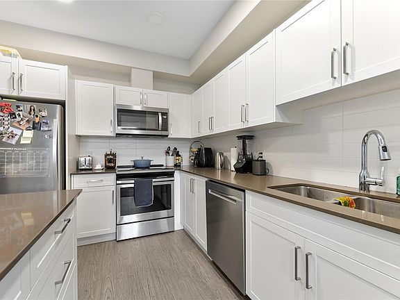 5th image of 2843 Jacklin Rd #301