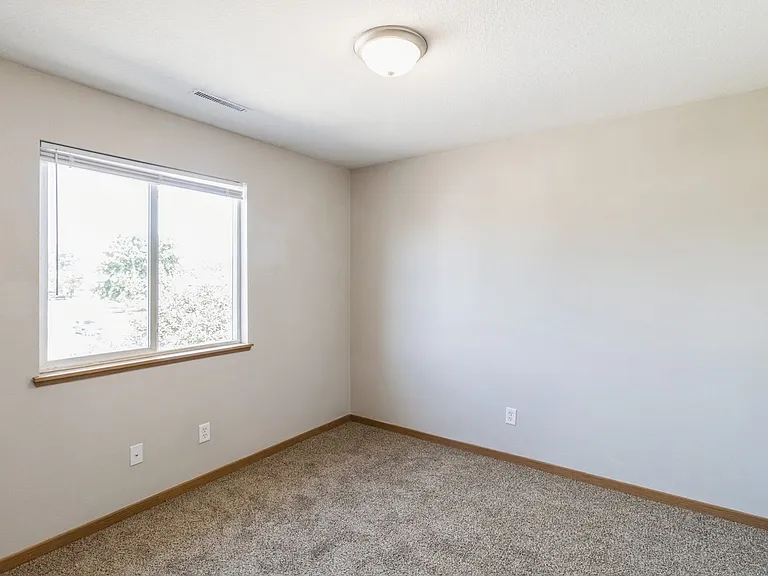 4536 Twain Cir — Photo 11