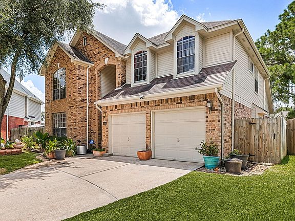 3rd image of 9046 Fairbloom Ln