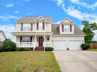 1458 Thoroughbred Trl, Parkton, NC 28371