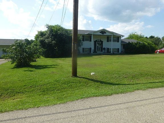 3rd image of 11109 Farr Dr