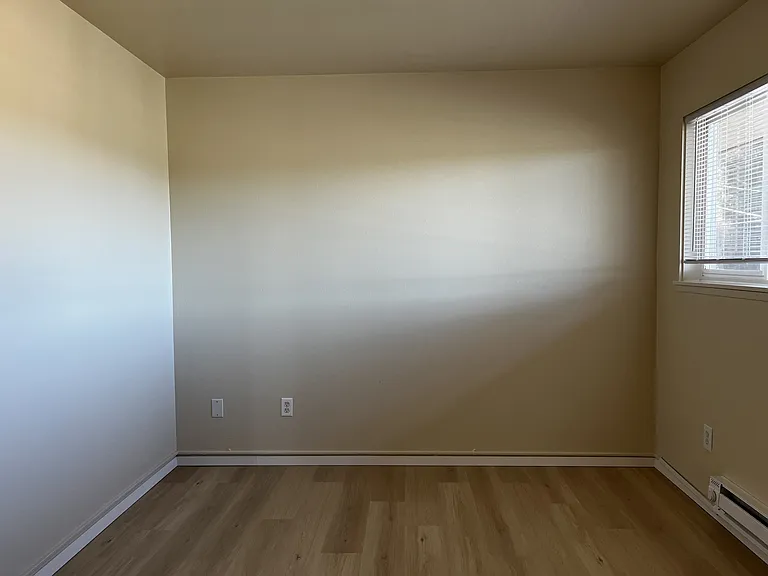 4760 22nd Ave NE #12 — Photo 17
