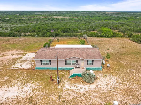 198 polzin ranch, George West, TX 78022