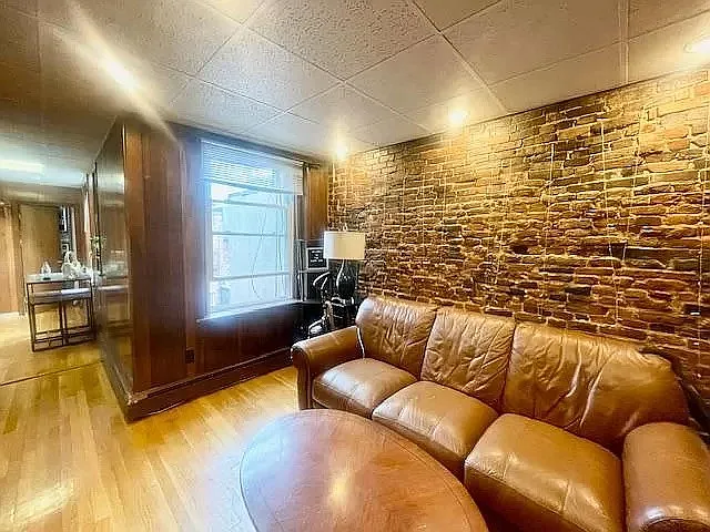19 Margaret St #1 — Photo 7