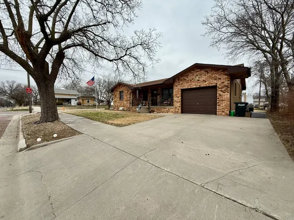 222 W Main St, Beloit, KS 67420