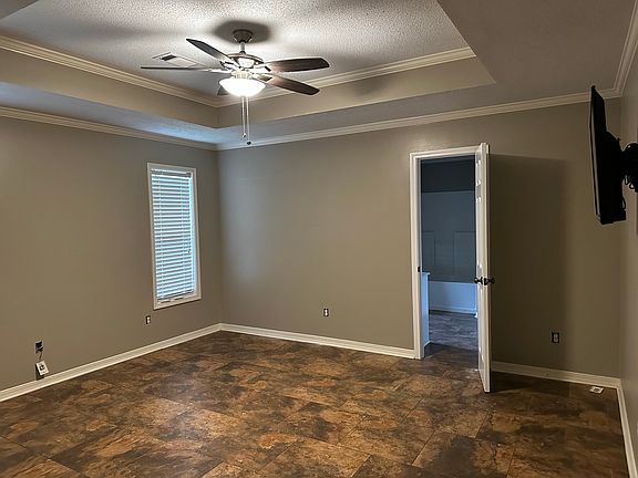 5th image of 117 Greenfield Cir