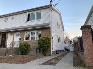 16340 Phroane Ave, Jamaica, NY