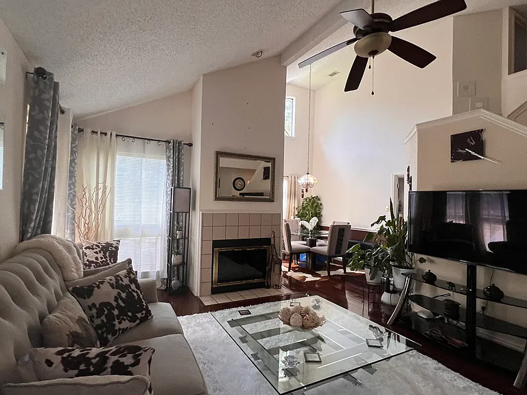 3824 Dalston Ln — Photo 5