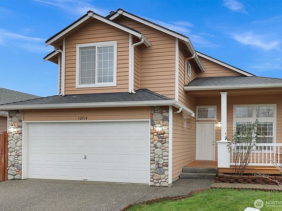 2nd image of 10714 59th Drive NE