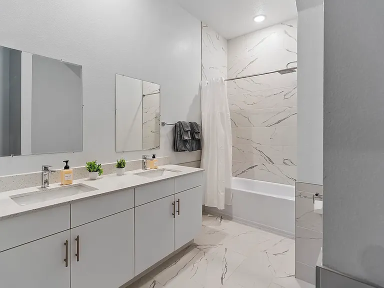 633 Trikomo Dr — Photo 36