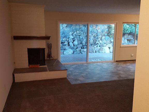 3rd image of 6069 Delor Ct