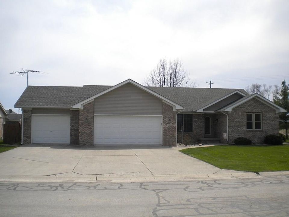 1st image of 47 Hickory Ln N