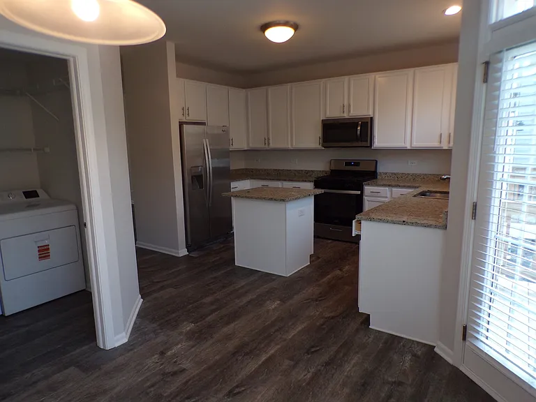 1645 W Turtle Creek Ln — Photo 9