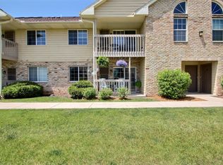 4887 Easy St, Hartland, WI 53029