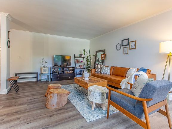 5th image of 5625 Sumner Way Unit 112