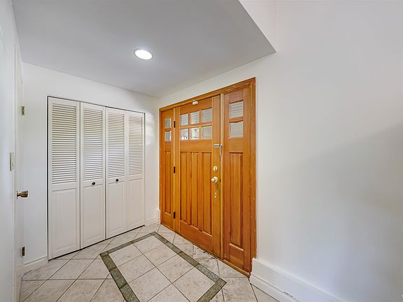 4th image of 5680 Plover Ct