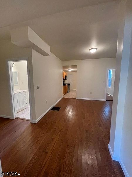 1st image of 89 Cutler St Unit 1