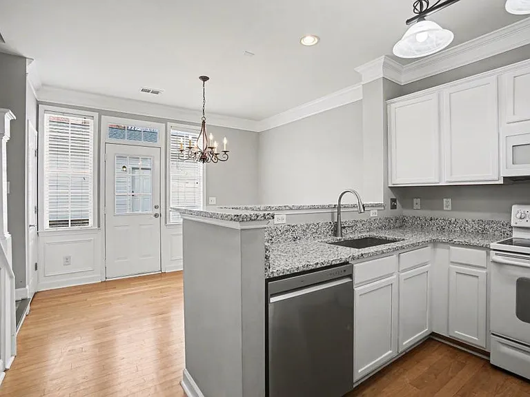 13514 Copley Square Dr — Photo 7