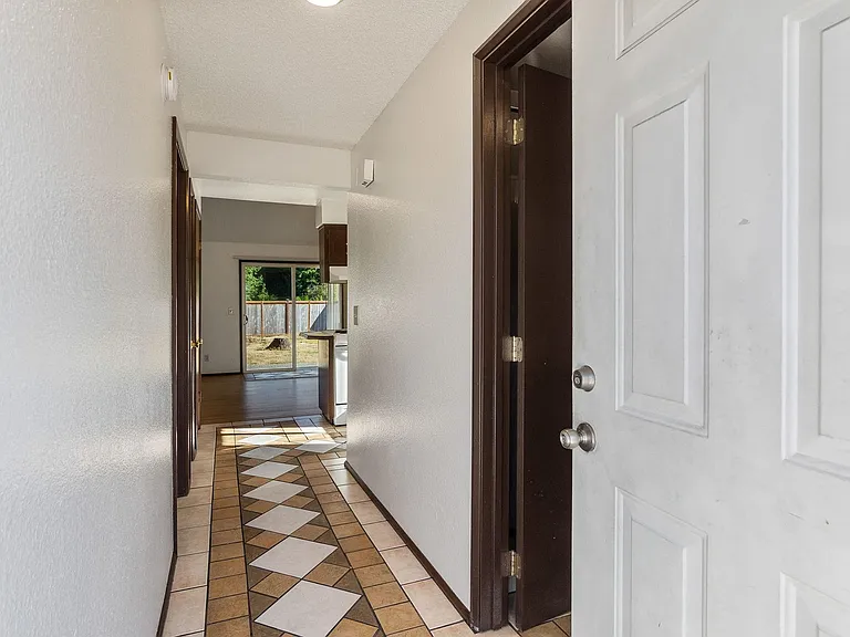 Olympia's Prine Villa Townhomes — Photo 8