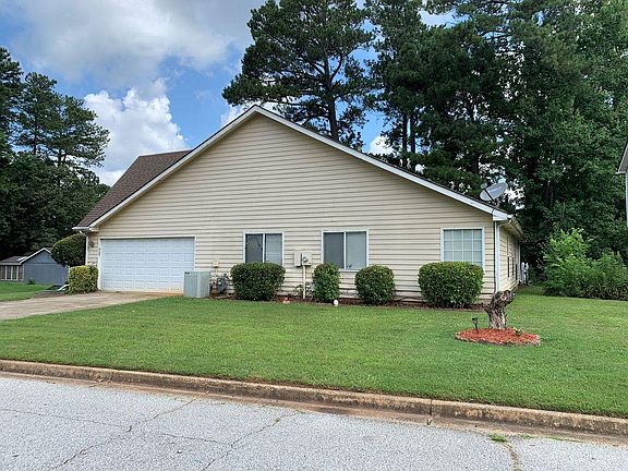 2nd image of 712 Shore Dr