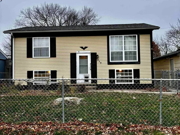 515 31st Ave W, Milan, IL 61264