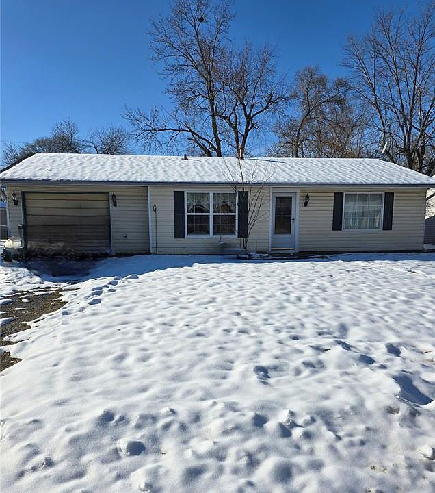 1st image of 12 Iris Ave