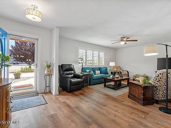 4th image of 244 E Rancho Vista