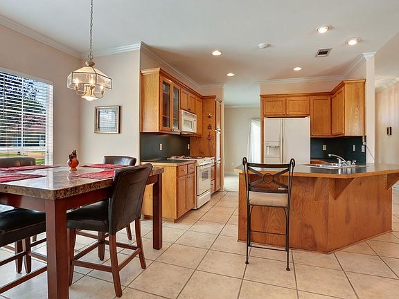 5th image of 4140 Raven Way Dr