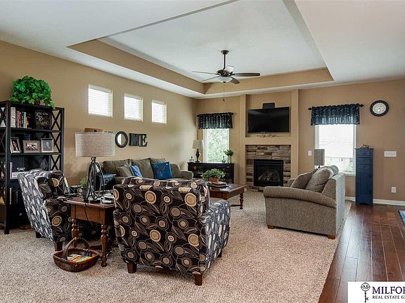 3rd image of 2260 Placid Lake Dr