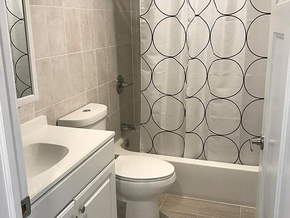 4th image of 1215 Green St Floor 2