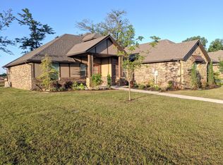 12108 SW 46th St, Mustang, OK 73064