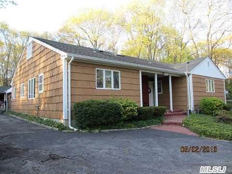 1st image of 55 Churchill Ln