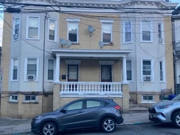 21 Rockland St, Paterson City, NJ 07501
